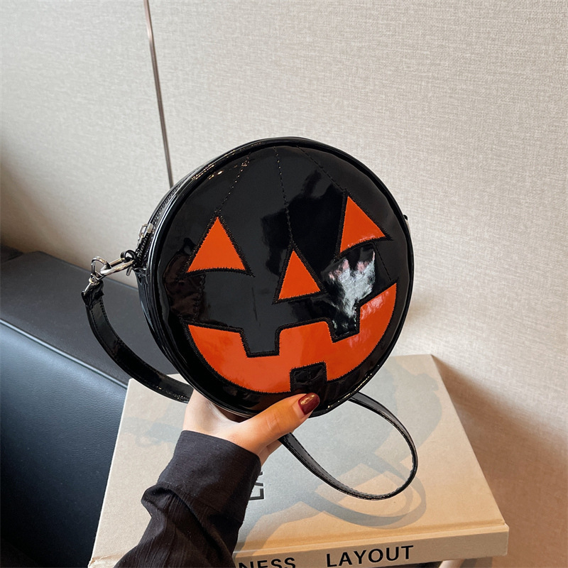 Halloween new fashion, light luxury, niche design, versatile trend, Halloween pumpkin women's small round bag designer bag