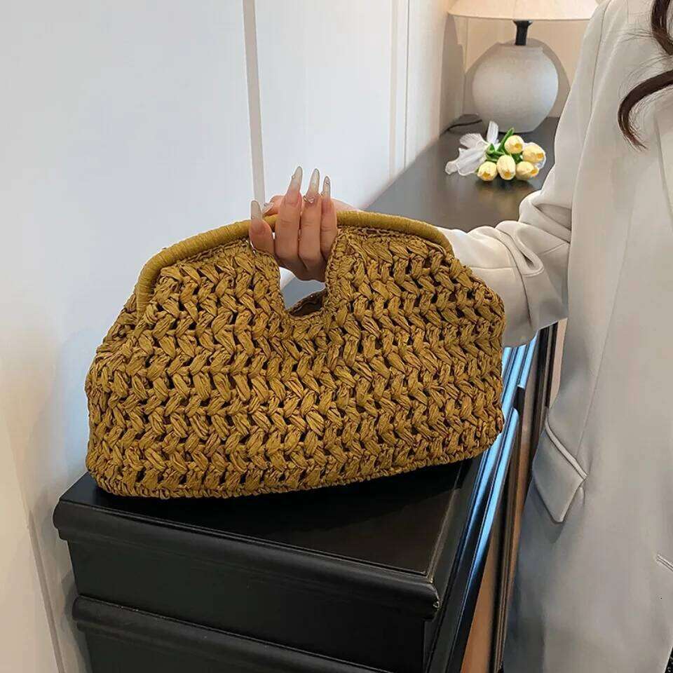 Designer Bag Summer Clutch Beach Light Brand New High End Seaside Vacation Travel Clouds Straw Woven Women Simple Clip Bag