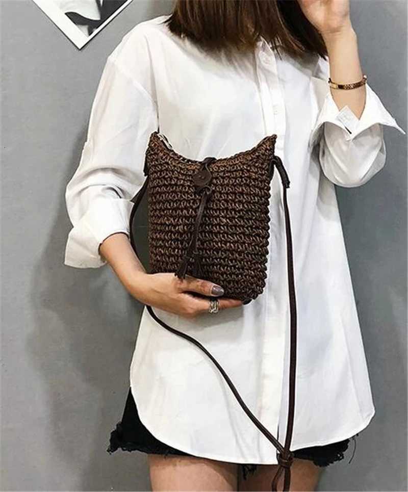 Travel Female Shoulder Tote Beach Rattan Bag Hand Woven Straw Bag Bohemian Summer Beach Handbag Wicker Crossbody Bag bolsos W250911