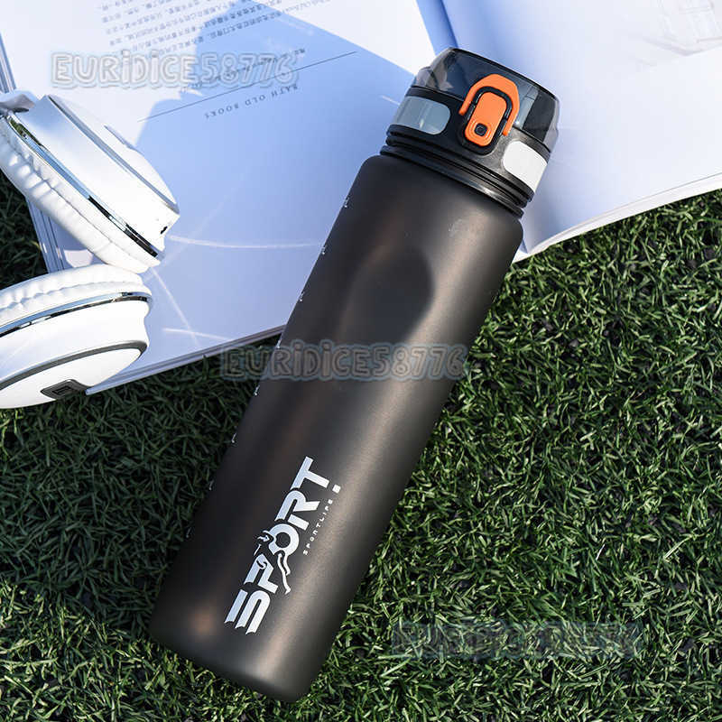 New Sandblasting 1l Plastic Cup for Mens Outdoor Highcapacity Sports and Fitness Water Bottle Student Bouncing Water Cup Female Space Cup H250911