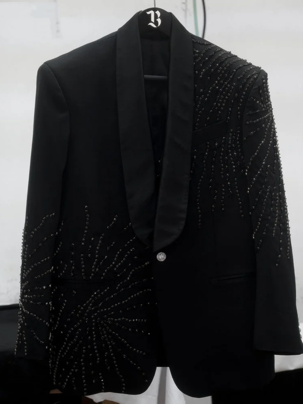 Unique Wedding Tuxedos 1 Piece Set Jacket Beaded Men Suit Shawl Lapel Single Breasted Evening Prom Groom Blazers Customized