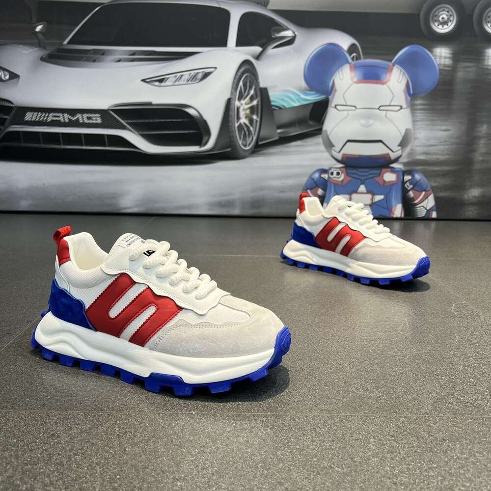 2023 Autumn New Dad Thick Sole Casual Versatile Breathable Men's Trendy Height Increasing Leather Surface Sports Running Shoes