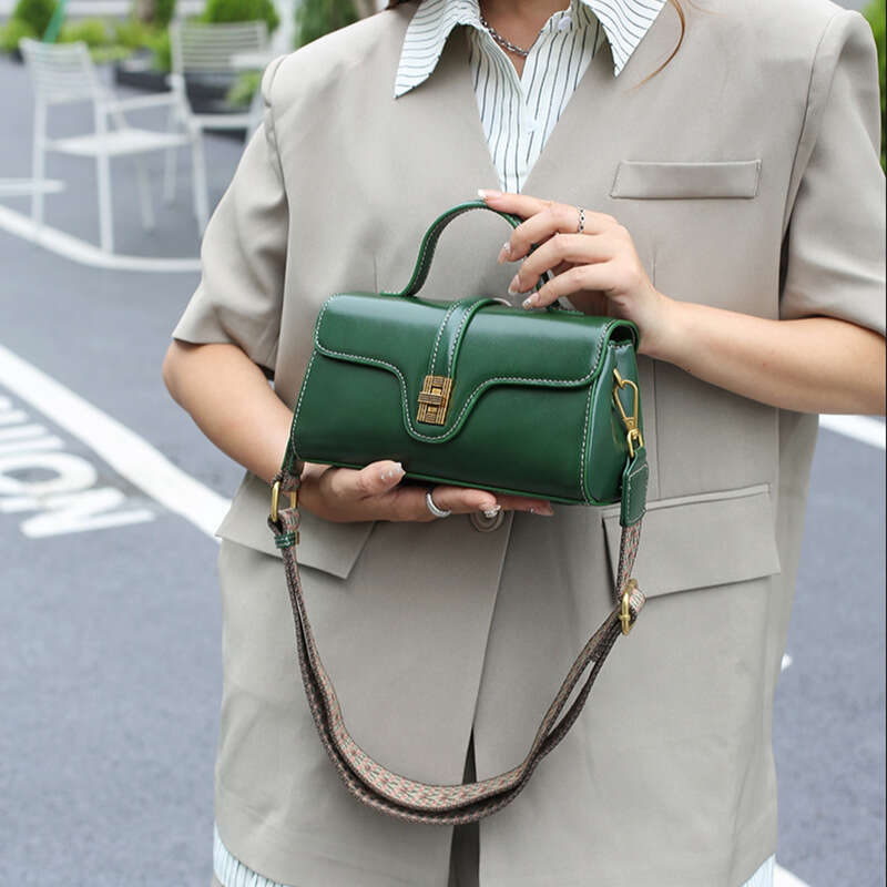 Genuine Leather for Women New Niche High-end Sense Women's Light Luxury Cambridge Handbag Crossbody Small Bag