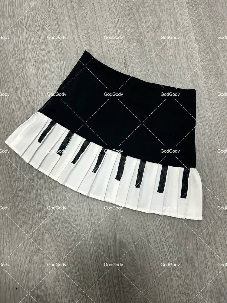 Spring Black White Spliced Women Short 2025 Y2k Slim Design Haruku Mini Female Empire Korea Style Chic Piano Skirt dongdumaoyi