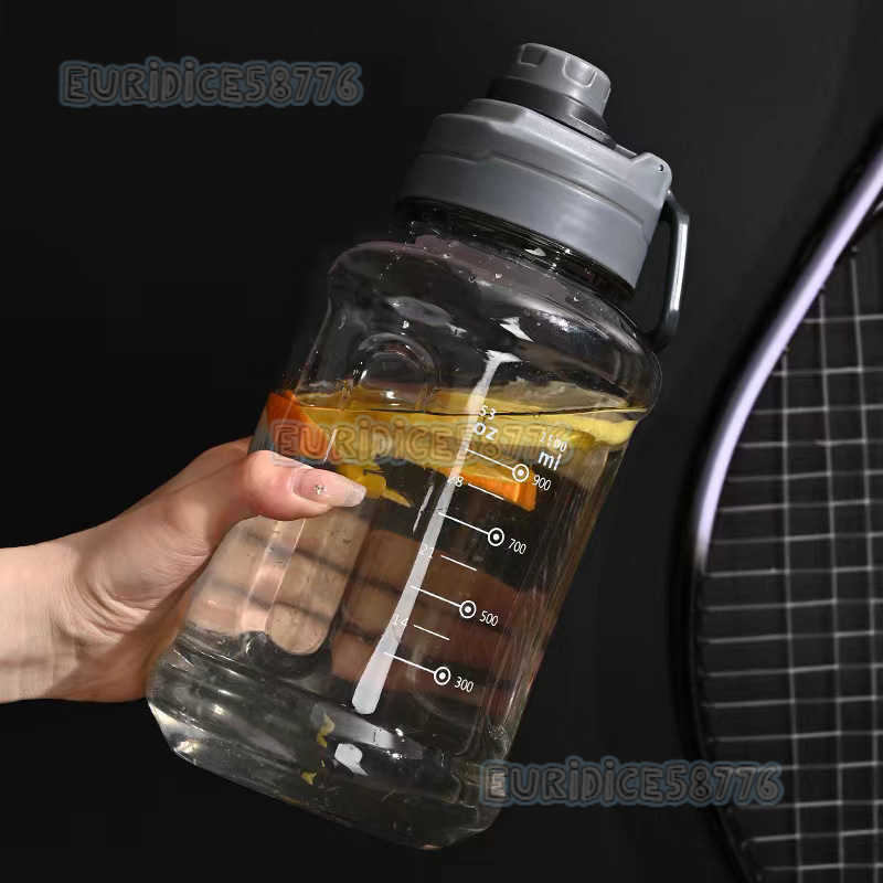 Large Capacity Water Bottle Celebrity Sports Fitness Portable Plastic Space Cup for Men and Women Students High Temperature Resistant Plastic Water H2