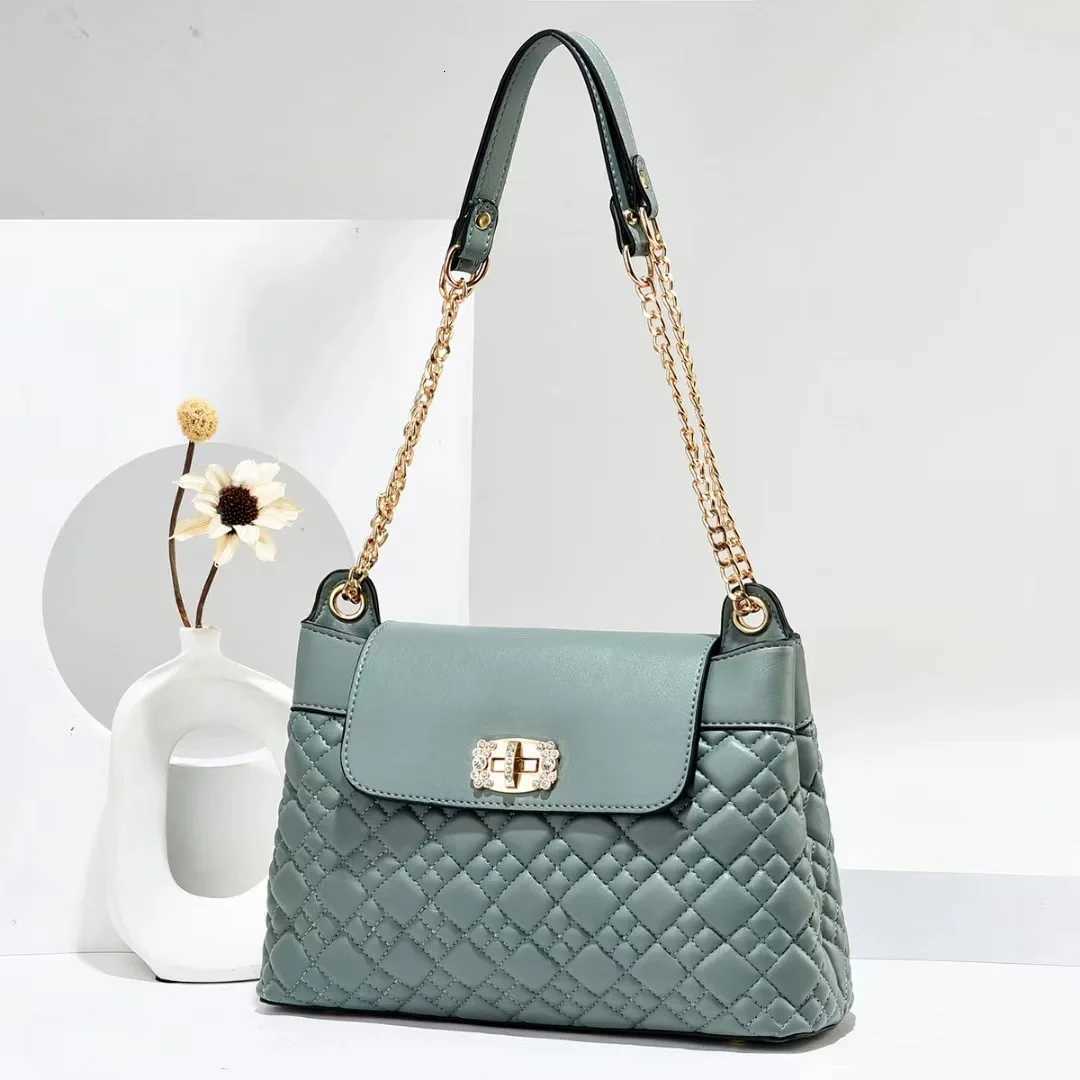 New women bag Handbags Bag for 2025 women Female Crossbody bag pattern PU Portable bucket bag ladies messenger bag Z250911