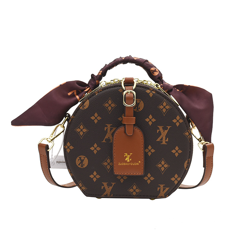 Free delivery designer bags Large capacity tote bag women retro armpit bag commuting handbag shoulder bag Durable black