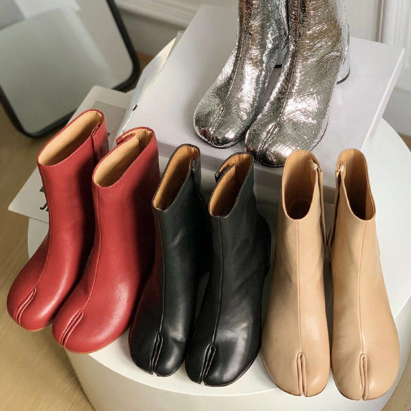 Top Quality Womens Leather Split Toe Tabi Ankle Boots Luxury Designer Inspired Fashion Block Heel Booties with Side Buckle Boutique Chic Footwear Size 35-41 with box
