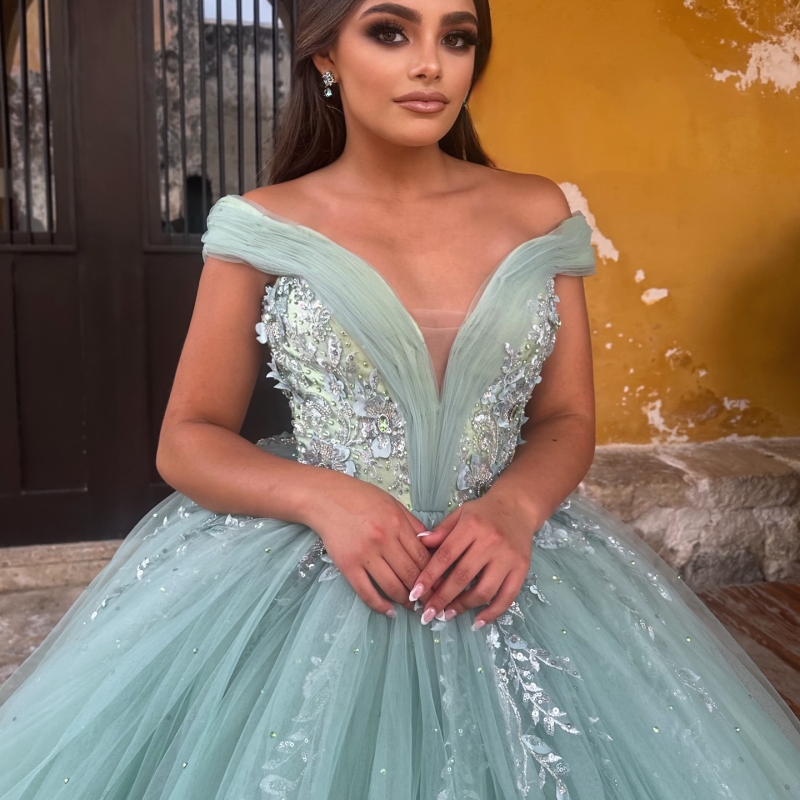 Green Shiny Ball Gown Quinceanera Dresses Off The Shoulder Sequin Applique Lace Beads TTull Party Birthday Sweet 16 Dress Vestidos 15 De Anos