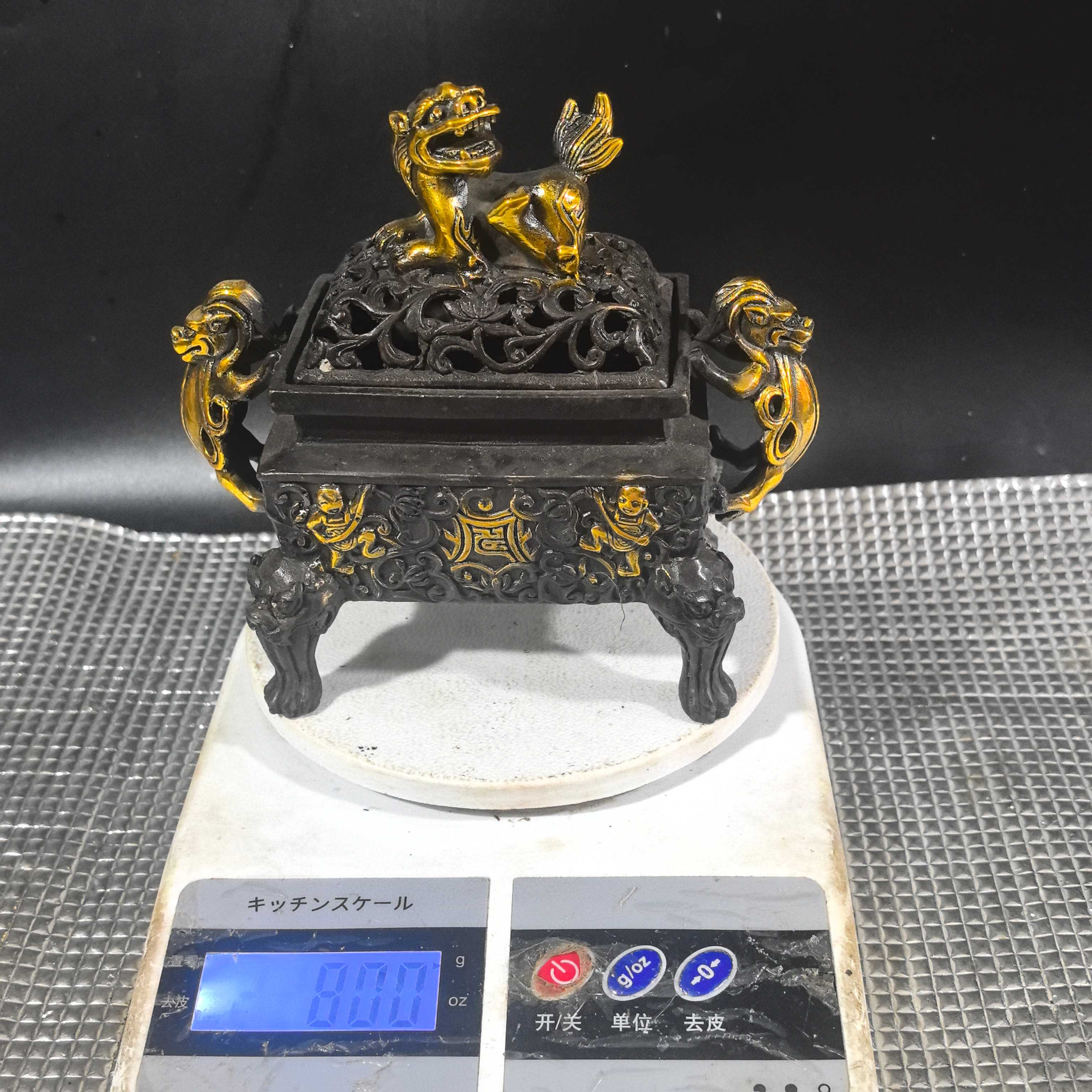 Antique gilded lion cover square incense burner home living room crafts ornaments vintage bronze