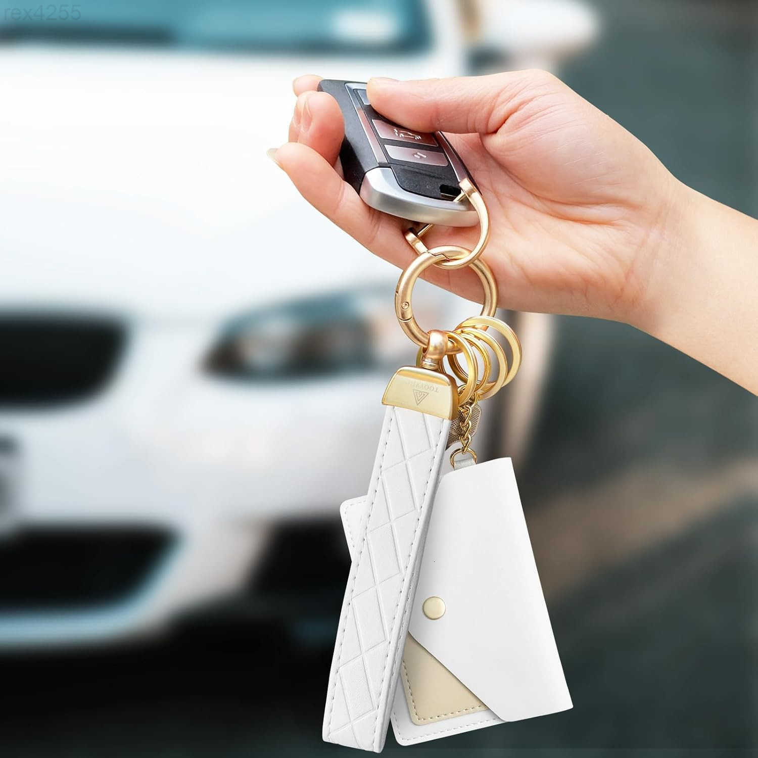 Wristlet KeychainWrist Keychain Car Key Chain with 3 Key RingsD Ring and Slim WalletW250911
