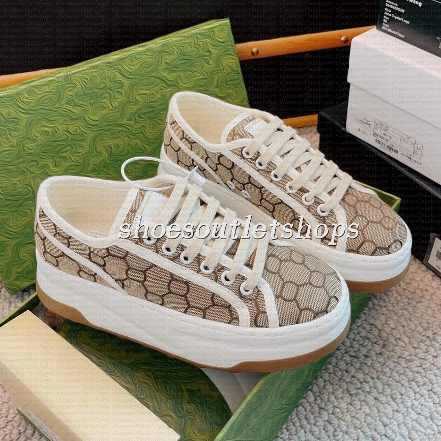 Womens Thick Soled Tennis Casual Sports Shoes Retro Embroidered Casual 1977 Sponge Cake Color Matching Embroidered Board Men Canvas Shoes Sneakers EUR 35-45
