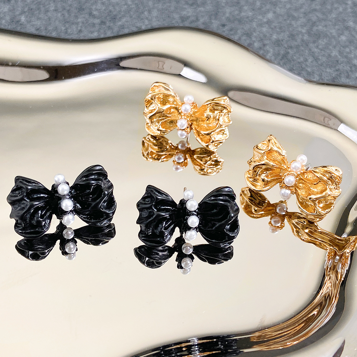 New Ruched Bow Earrings For Women, Ins Style, Design, Pearl Inlaid Irregular Stud Earrings, Trendy