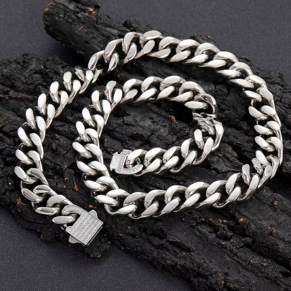 NUOYA Hip Hop Cuban Curb Link CNC Inlaid Zircon Iced Clasp 18k Gold Plated Stainless Steel Cuban Chain Necklace