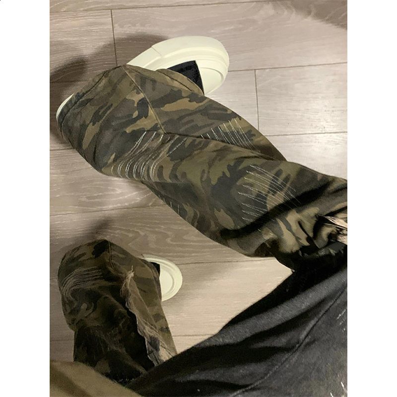 Streetwear Vintage Leopard Print Ripped Jeans Men Women Harajuku Distressed Denim Pants Y2K Punk Letter Graphic Patch Trousers 250526