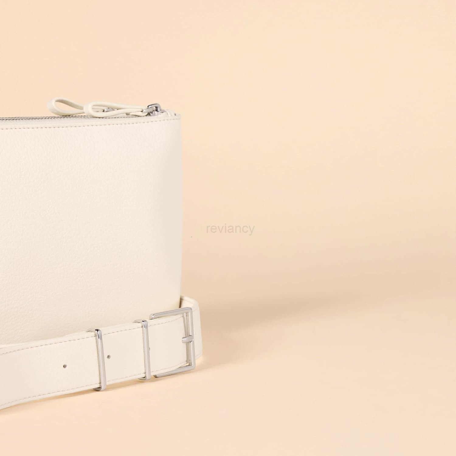 Essentials Womens Minimal Crossbody BagW250911