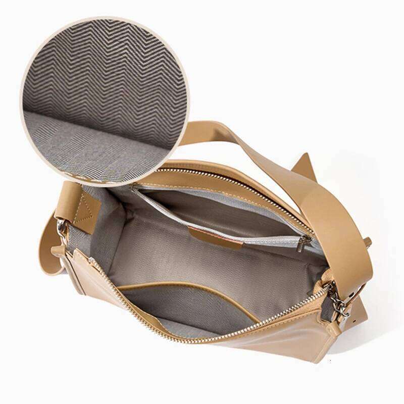 New Cowhide Women's Fashion Rivet Adjustable Shoulder Strap Woman Crossbody Bags Genuine Leather Female Casual Bag