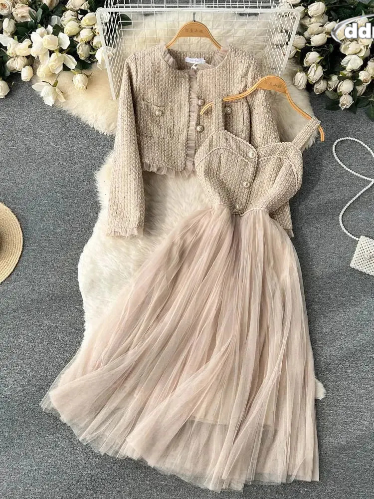 Autumn Spaghetti Strap Woolen Patchwork Mesh Tulles Midi Dress Short Tweed Jacket Coat For Women 2 Pieces Set Outfits 240708 TUES