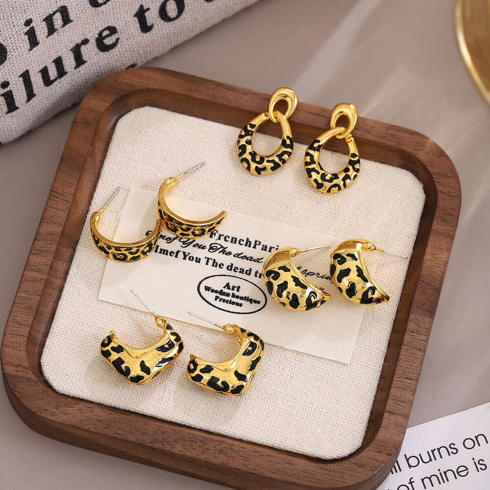 Oil Drop Leopard Print High-End Niche Ear Jewelry Sier Needle Unique Personality Stud Earrings