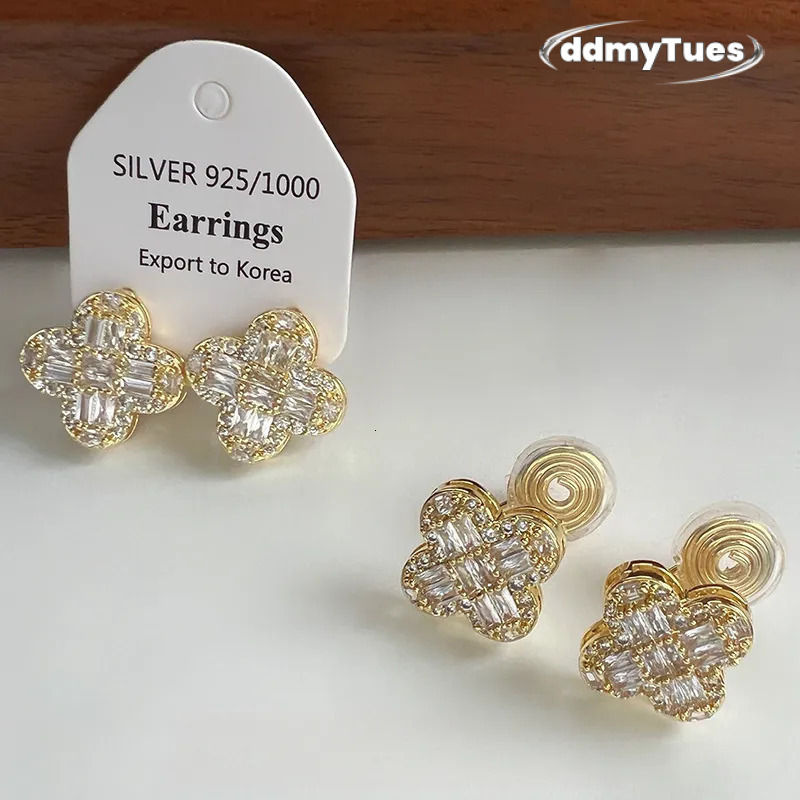 Free Shipping Designer Jewelry Super Shiny All Zircon Clover Ear Clip Elegant Social High-end Women's Earrings Exquisite Accessories TUES