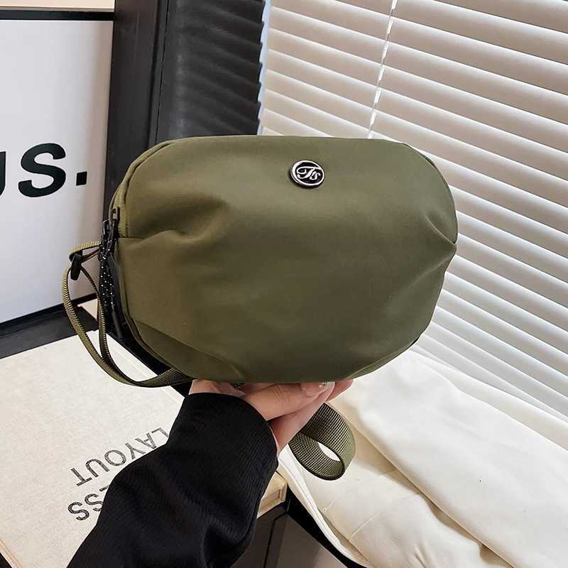 Women Waterproof Nylon Crossbody Bag Large Capacity MultiPocket Casual Shoulder Bag with Padded Strap Lightweight Travel Purse W250911