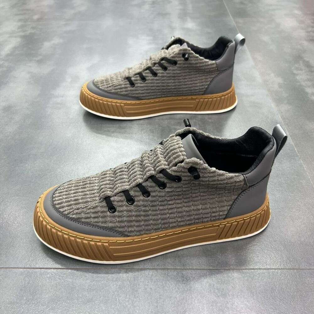 Suede Men's 2022 Spring and Autumn New Casual Shoes Korean Style Low-top Sneakers Comfortable Slip-on Trendy