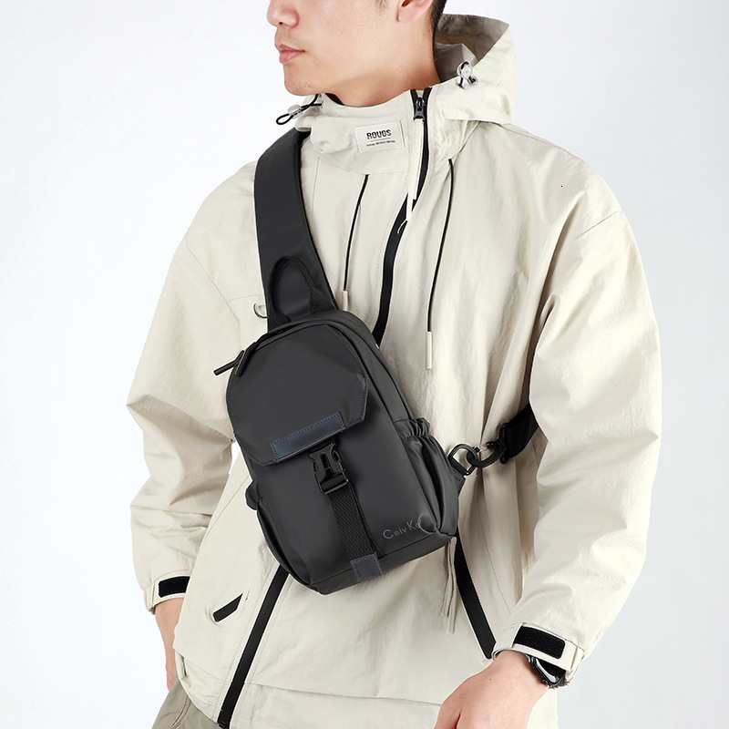 New Trendy Chest Free Shipping Bag Designer Bag Water Resistant Leather Film Outdoor Casual Crossbody Luxury Bag Bag Men S Commuting Versatile Shoulde