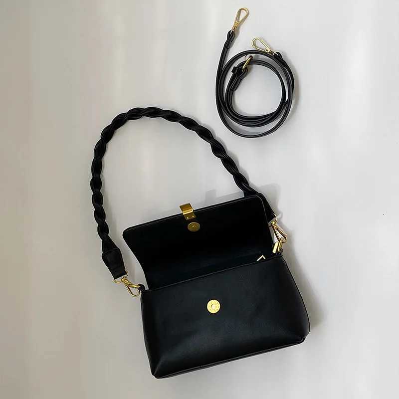 Design New Womens Bag PU Leather Vintage Underarm Bag Fashionable Small Shoulder Bag Casual Handbag Popular Mobile Wallet W250911