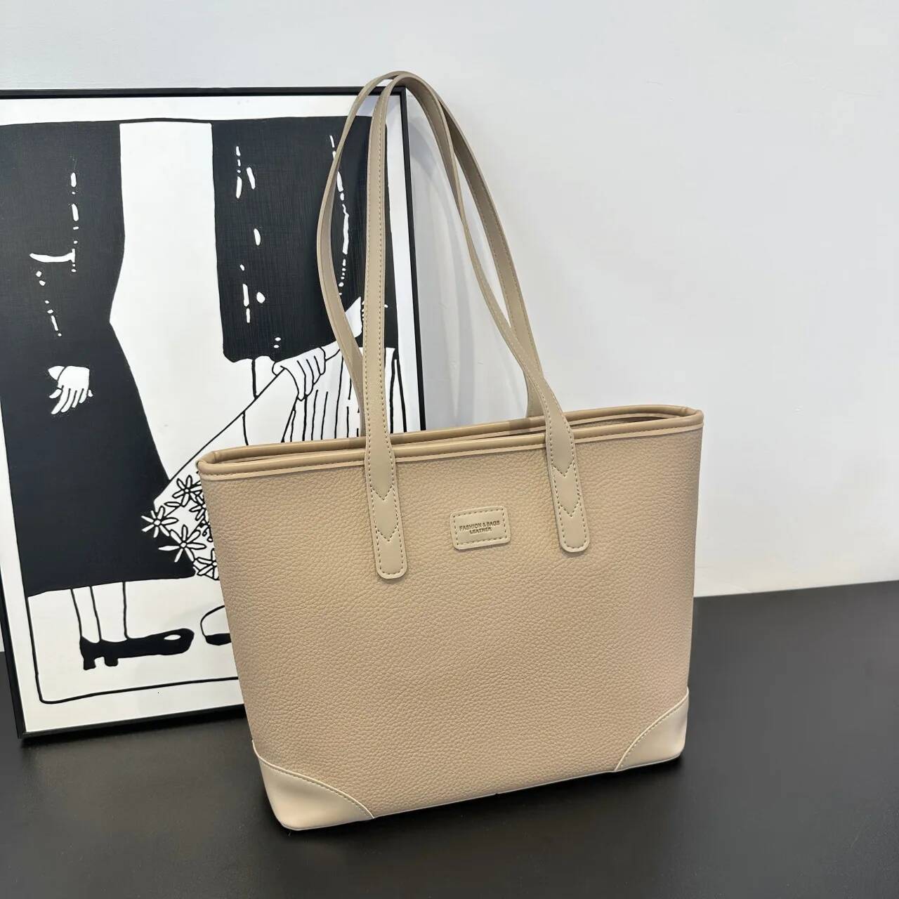 2025 New Fashionable Hand-Carried Large-Capacity Popular Solid Color Tote Casual Women's Bag