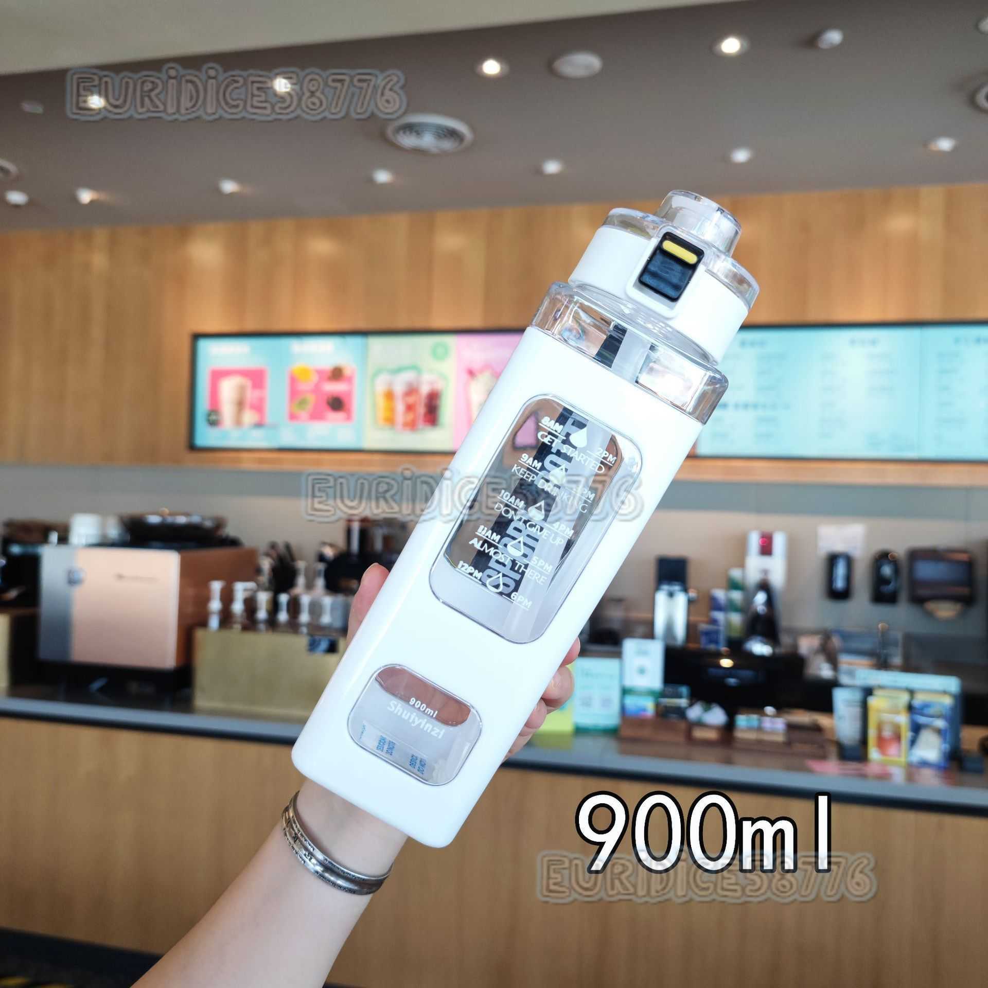 700ml Creative Plastic Water Bottle Portable with Strap Celebrity Square Sports Fitness Water Bottle Straw Cup H250911