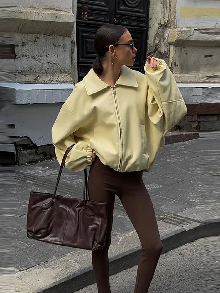 Retro PU Leather Zipper Jacket Women Fashion Lapel Loose Light Yellow Jackets Lady Versatile Casual Chic Street Outwear 250911