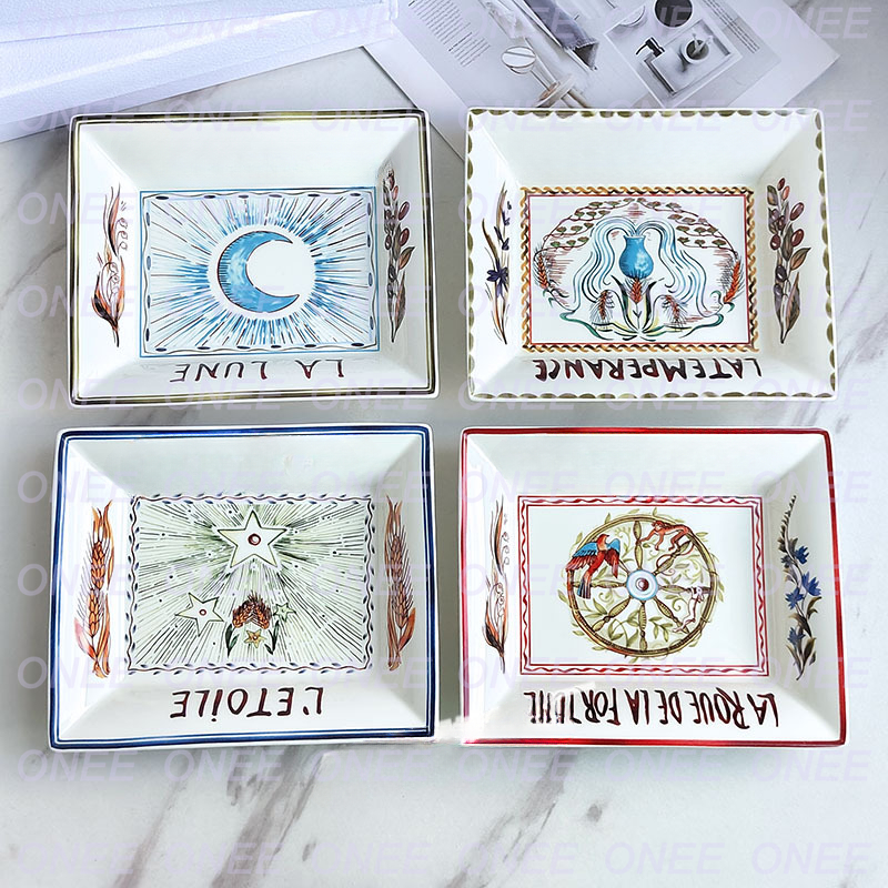 European Bone China Dining Home Creative Living Calfskin Sole Gift Box High End Ashtray Grey Tray fashionable decorative items
