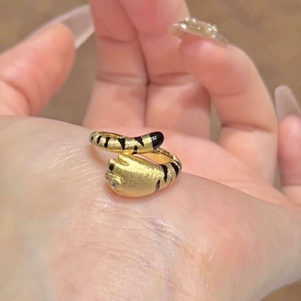 Vintage Style Brushed Python Irregular Niche Design Simple Versatile Personality High-end Index Finger Ring