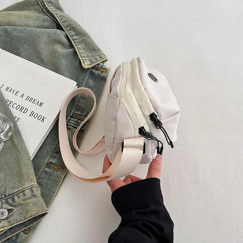 Women Waterproof Nylon Crossbody Bag Large Capacity MultiPocket Casual Shoulder Bag with Padded Strap Lightweight Travel Purse W250911