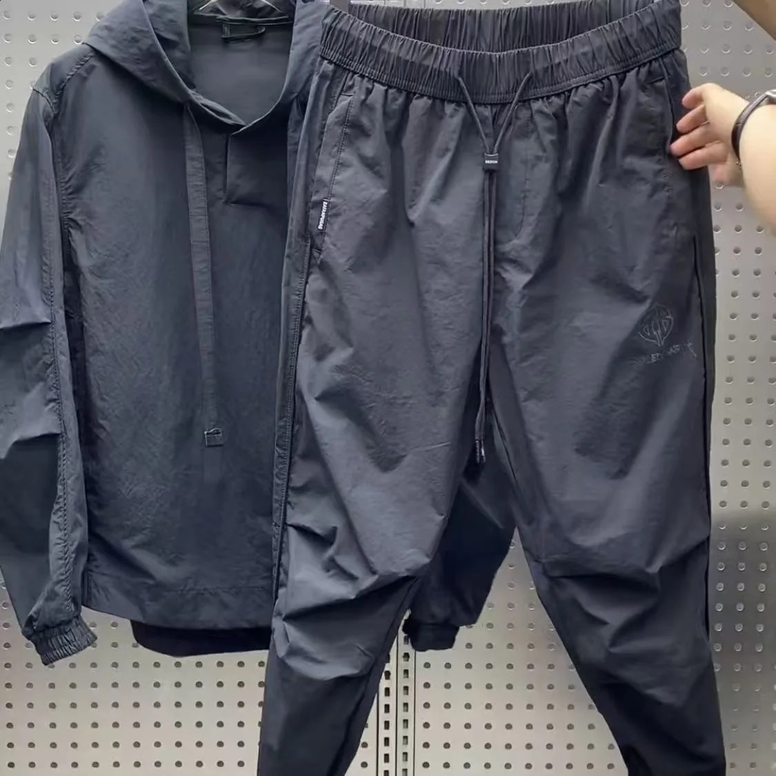 outdoor casual sportswear set mens hoodie sweatshirt and long pants loose simple fashionablequickdrying 2pcs 250911