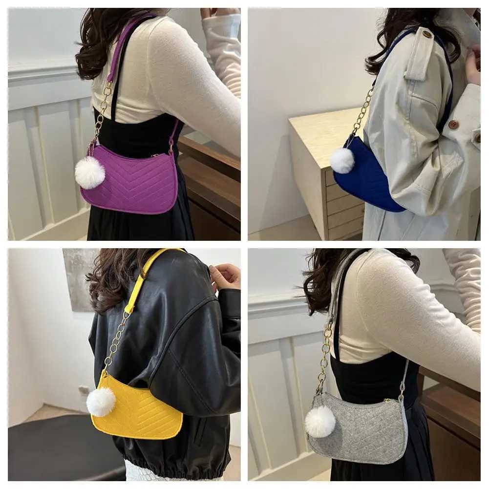Mini Women Shoulder Bags Fashion Felt Womens Bag Design Advanced Underarm Handbags Mini Saddle Bag W250911