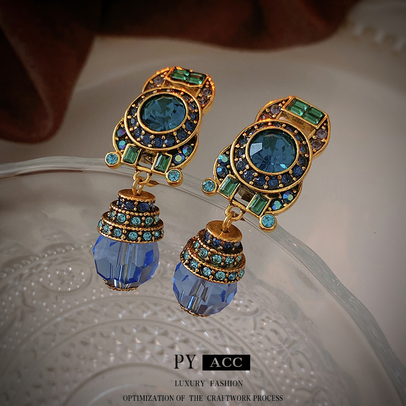Luxury Brand Designer Jewelry Vintage Blue Diamond-Studded Water Drop Ear Clips Retro Niche Non-Pierced Ear Cuffs Personality Ear Jewelry Wholesale