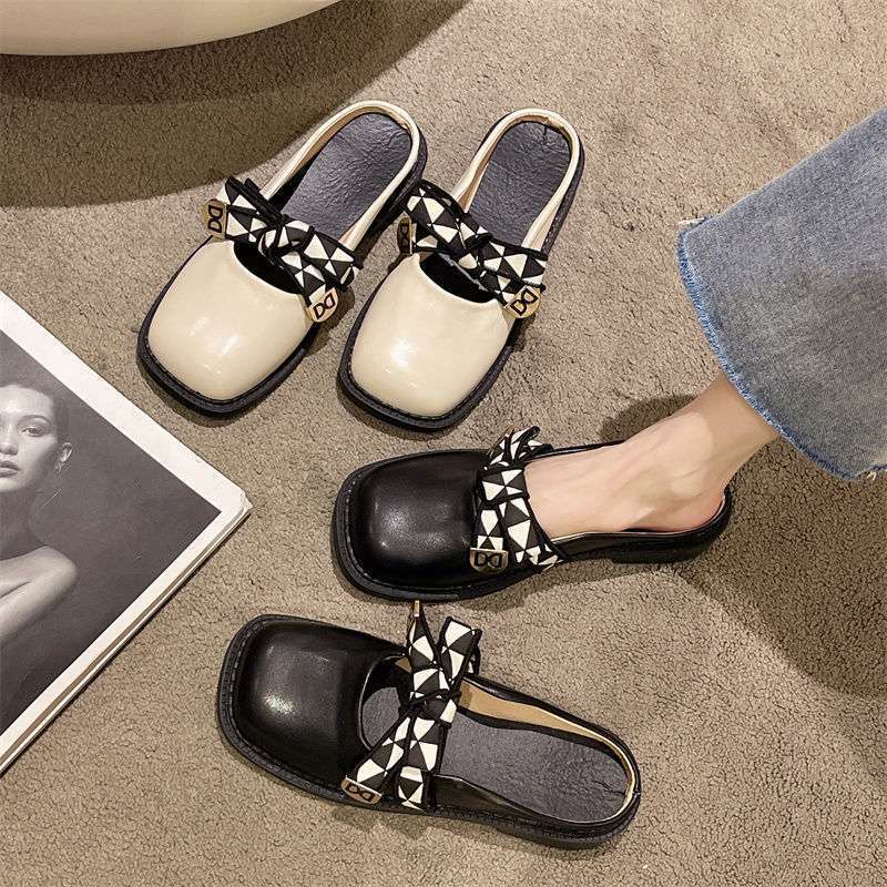 Women's sandals autumn new designer shoes outdoor soft soled slippers flat shoes closed toe half slippers wide toe shoes lazy slippers