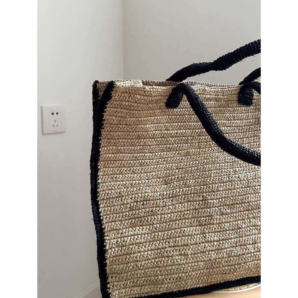 Designer Bag Tote Bag Shoulder Bag French Niche Design Tote For Women Large Capacity Color Block Woven Handbag Raffia Handwoven Shoulder Bag