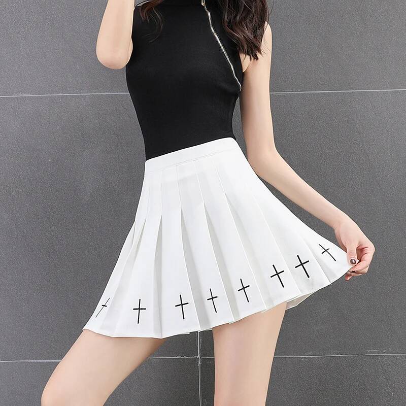 2024 Women Haruku Sweet Fresh Feeling High Elastic Waist Cross Embroidery black skirt Pleated Skirt dongdumaoyi
