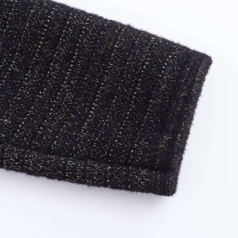 DHEssentials 2025 Autumn New French Style Chanel-inspired Thread Horizontal Stripes Pocket Gold Button Round Neck Knitted Sweater Jacket