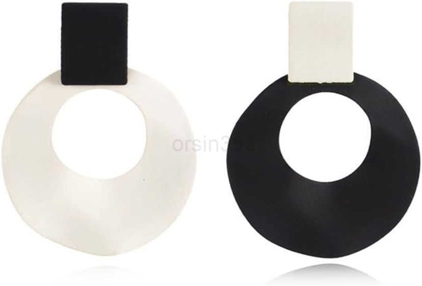 Unique Charm Black White Contrast Asymmetric Geometric Circle Earrings Personalized Fashion Hollow Sparkly Earrings for Women GiftW250911