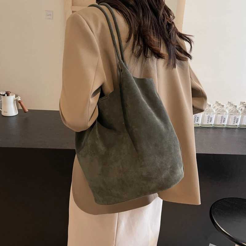 Suede Sewing Thread Retro Womens Shoulder Bags Zipper Casual Versatile 2025 New Solid Colors High Capacity Casual Tote W250911