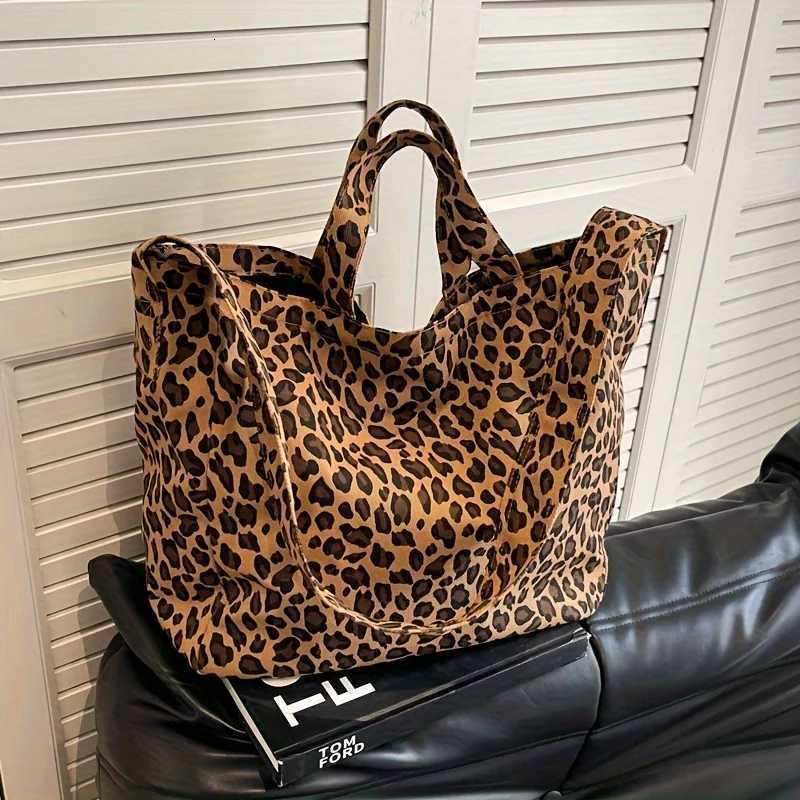 Vintage Leopard Print Womens Bag Large Capacity Canvas Shoulder Bags Daily Commuting Crossbody Bag Z250911