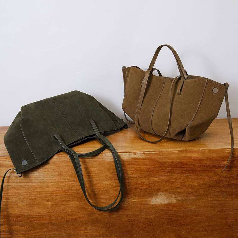 Genuine Leather - Frosted Top Layer Cowhide Niche Design Shoulder Large Capacity Commuter Tote Wing Bag