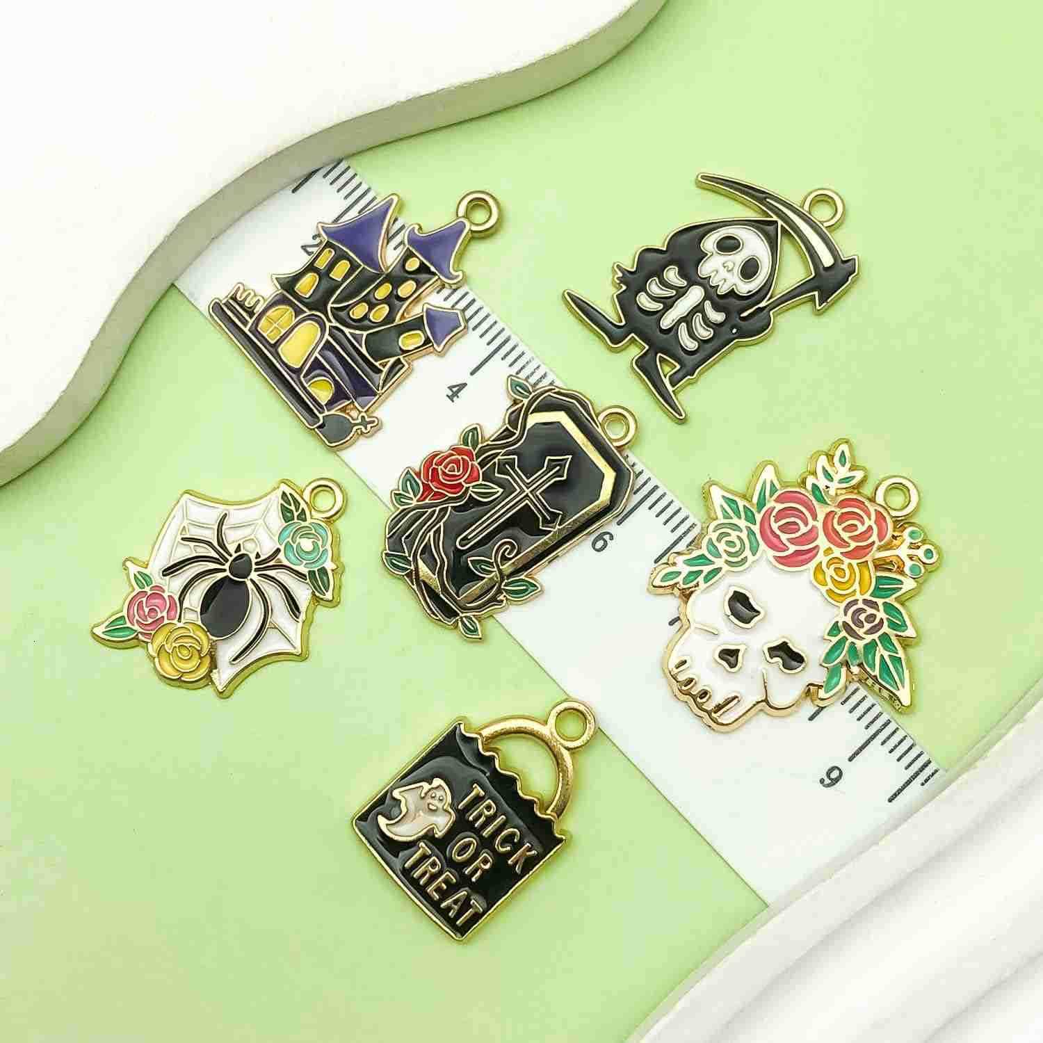 24pcs Halloween Butterfly Spider Charms for Jewelry Making Gothic Charms Assorted Designs s Necklaces Earrings Halloween Party Decoration GiftsW250911