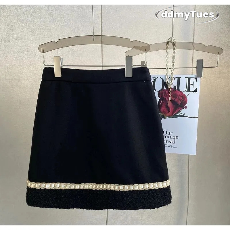 Winter Vintage Small Fragrant Black Tweed Coat Woolen Jacket Two Suit Wrap Hip Mini Skirts Dress Sets Fashion Clothes Women 240708 TUES