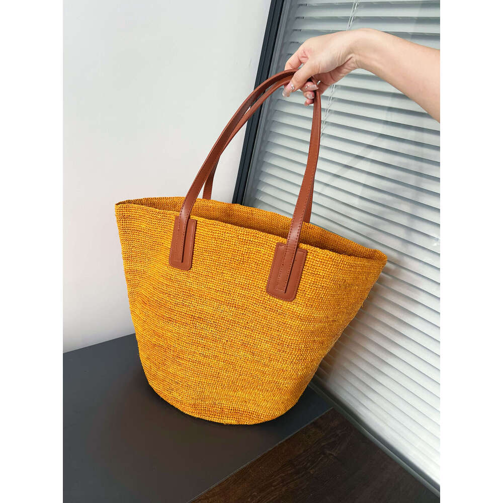 Designer Bag Tote Bag Shoulder Bag French Style Large Capacity Commuter Woven Tote For Women New Summer Casual Vacation Beach Straw Bag
