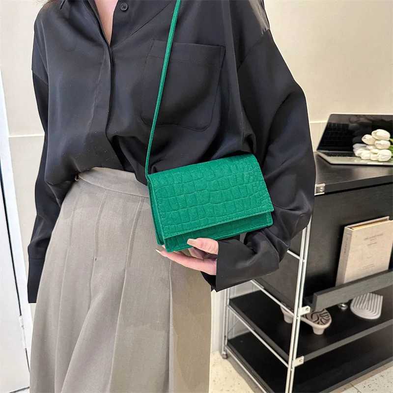 New Green Bags Female Shoulder Bag Korean Fashion Ladies Trend Handbags Retro Solid Color Totes Solid Color Square Bag for Women W250911