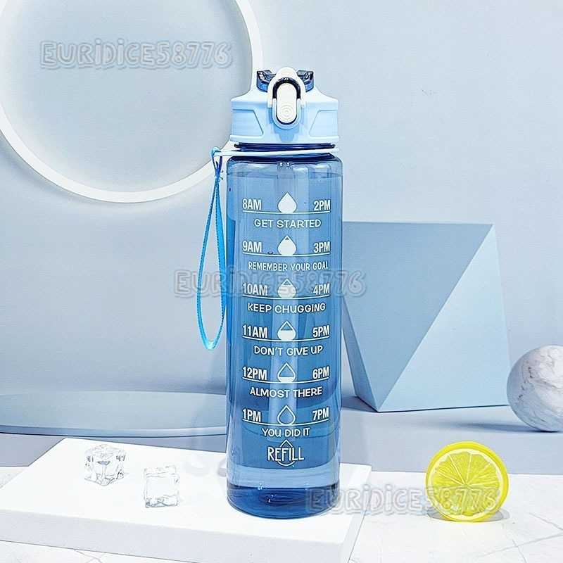 Transparent Medium Cup Sports 750ml Water Cup Straw High Temperature Resistant Handle Plastic Large Water Bottle Popup Lid Sports Water Cup H250911
